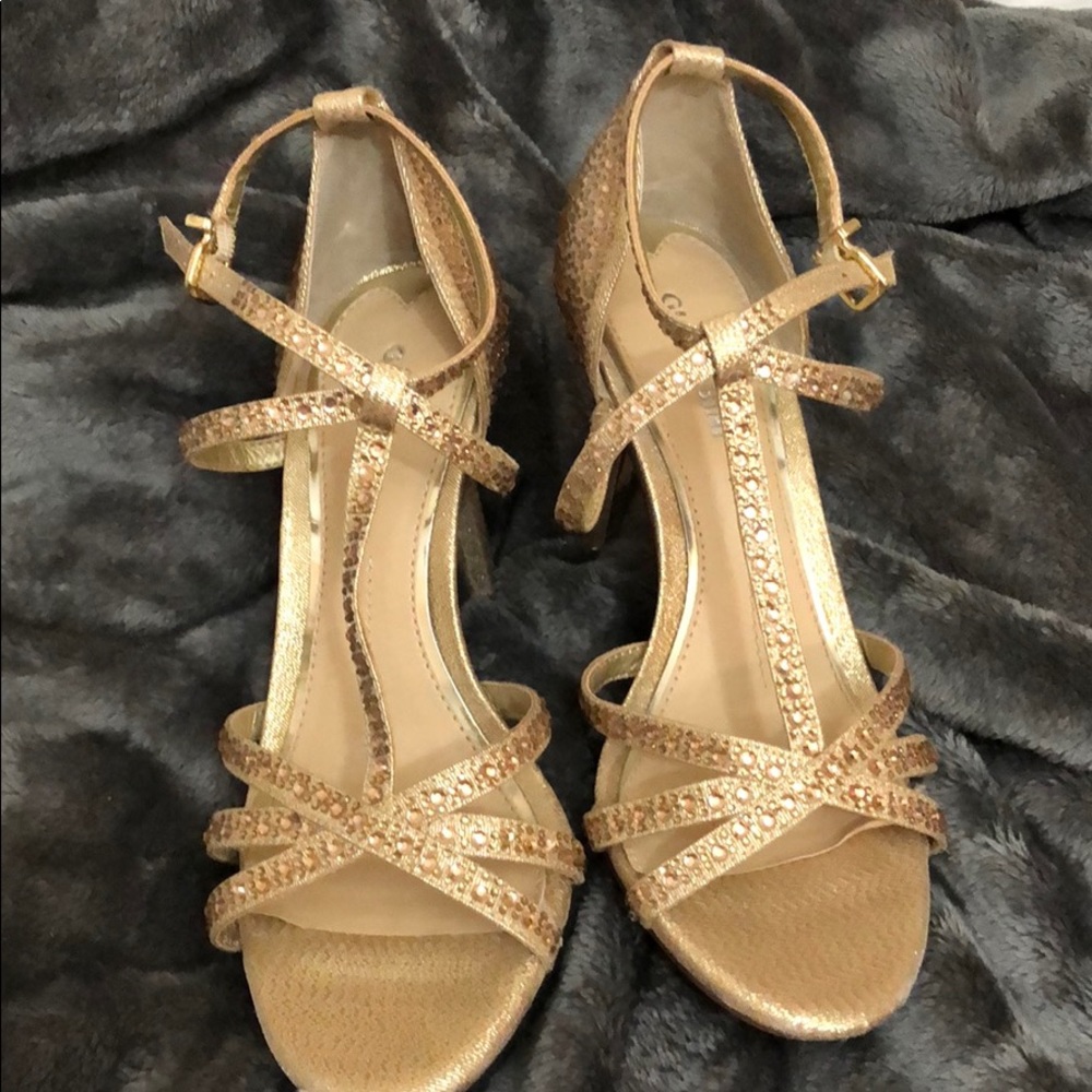 High heel shoe